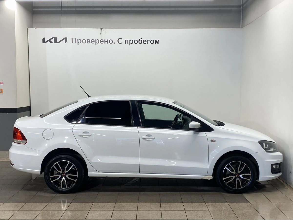 Volkswagen Polo, 2016г, передний привод, автомат