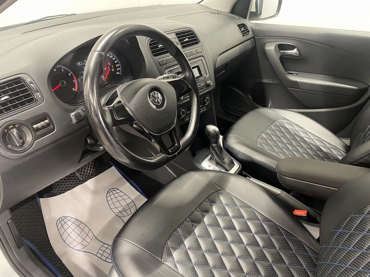 Volkswagen Polo, 2016г, передний привод, автомат