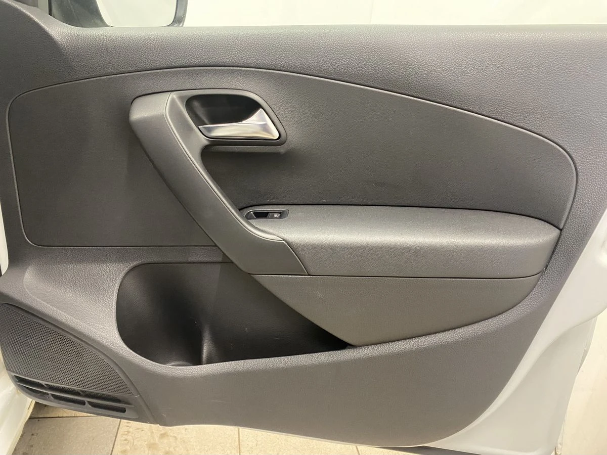 Volkswagen Polo, 2016г, передний привод, автомат