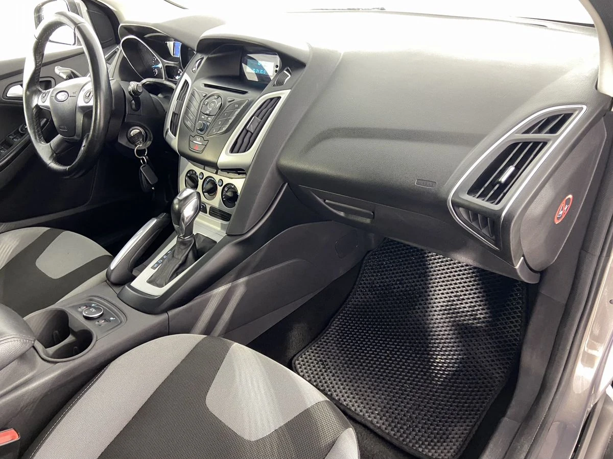 Ford Focus, 2012г, передний привод, робот
