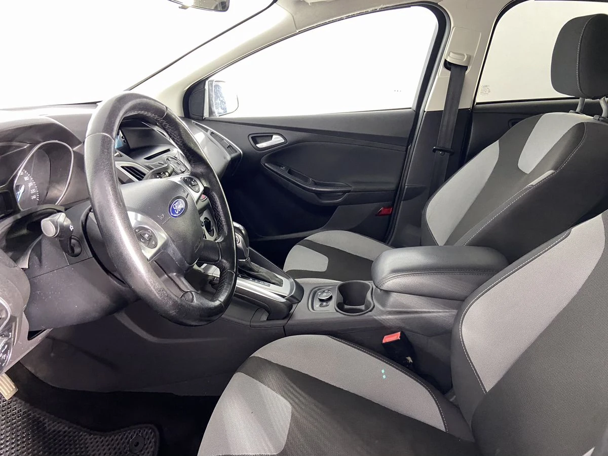 Ford Focus, 2012г, передний привод, робот