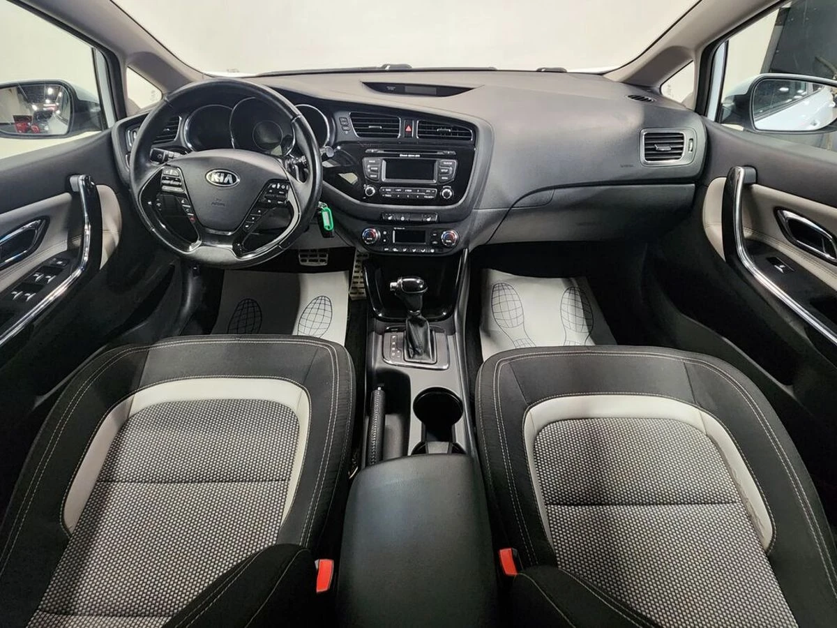 Kia Ceed, 2013г, передний привод, автомат