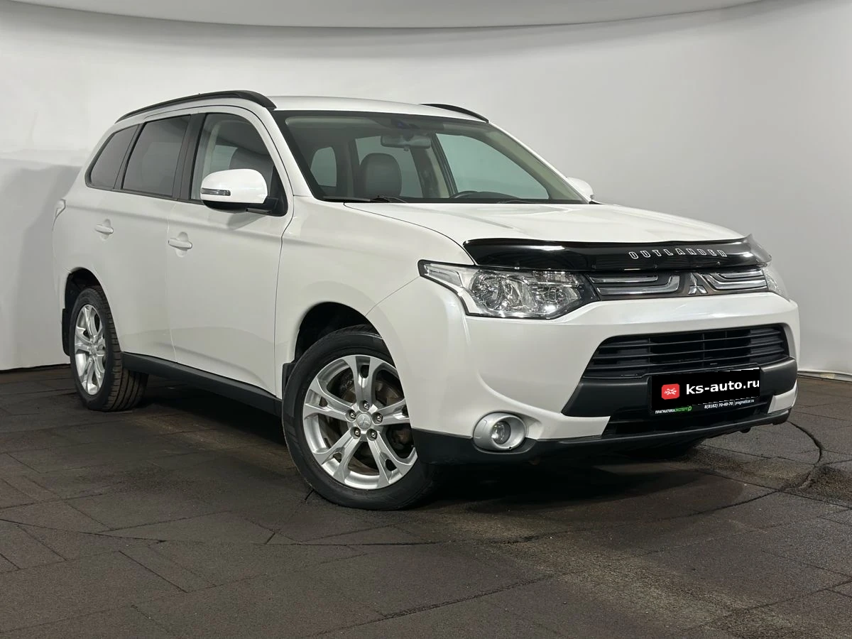 Mitsubishi Outlander, 2012г, полный привод, вариатор