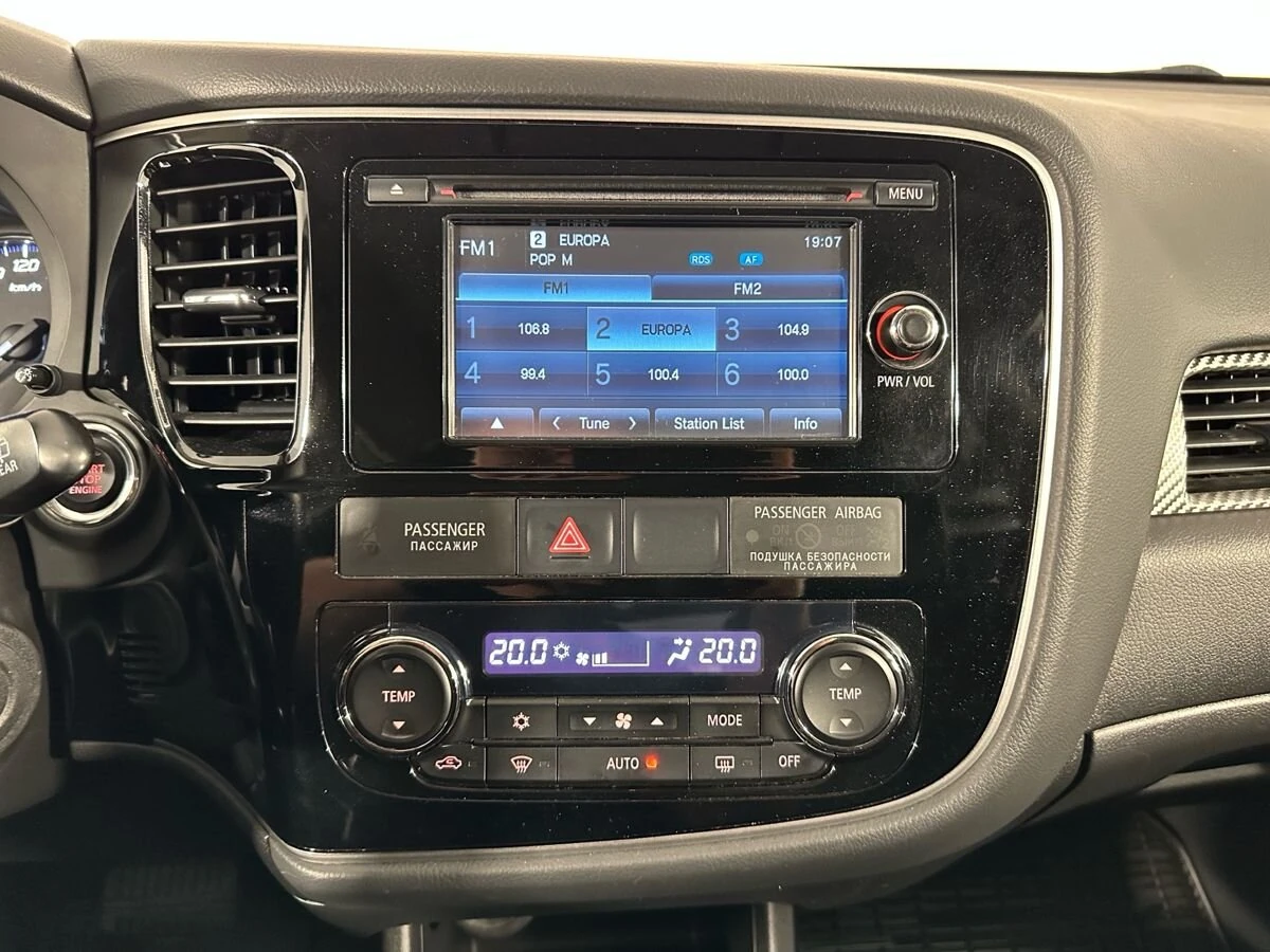 Mitsubishi Outlander, 2012г, полный привод, вариатор