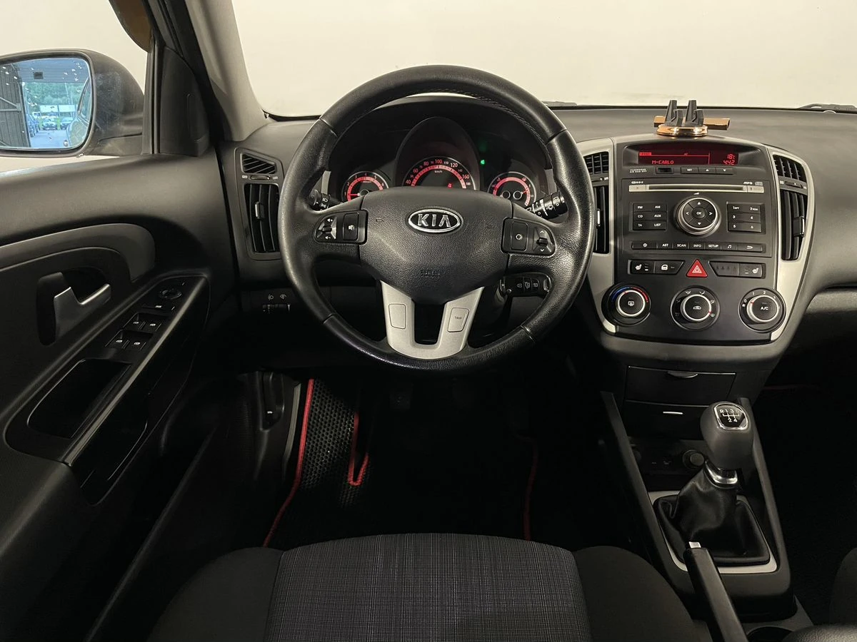 Kia Ceed, 2010г, передний привод, механика