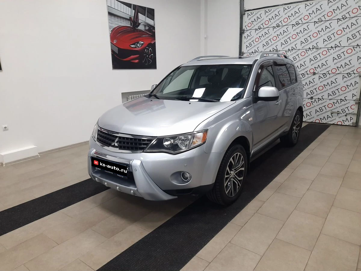 Mitsubishi Outlander, 2008г, полный привод, вариатор