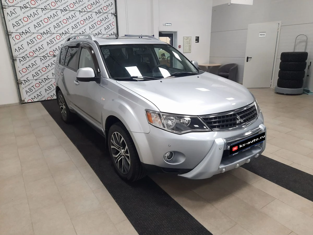 Mitsubishi Outlander, 2008г, полный привод, вариатор