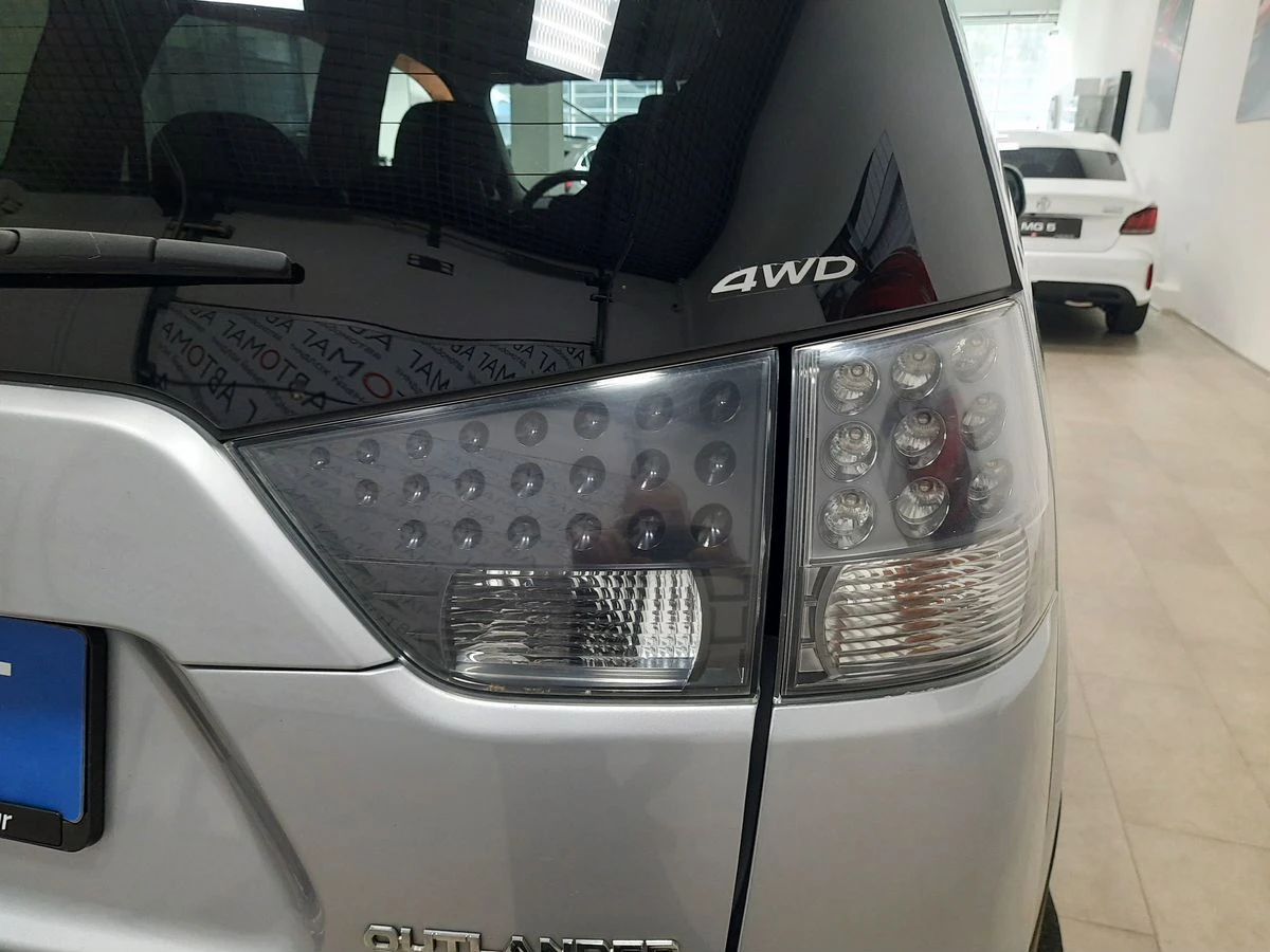 Mitsubishi Outlander, 2008г, полный привод, вариатор