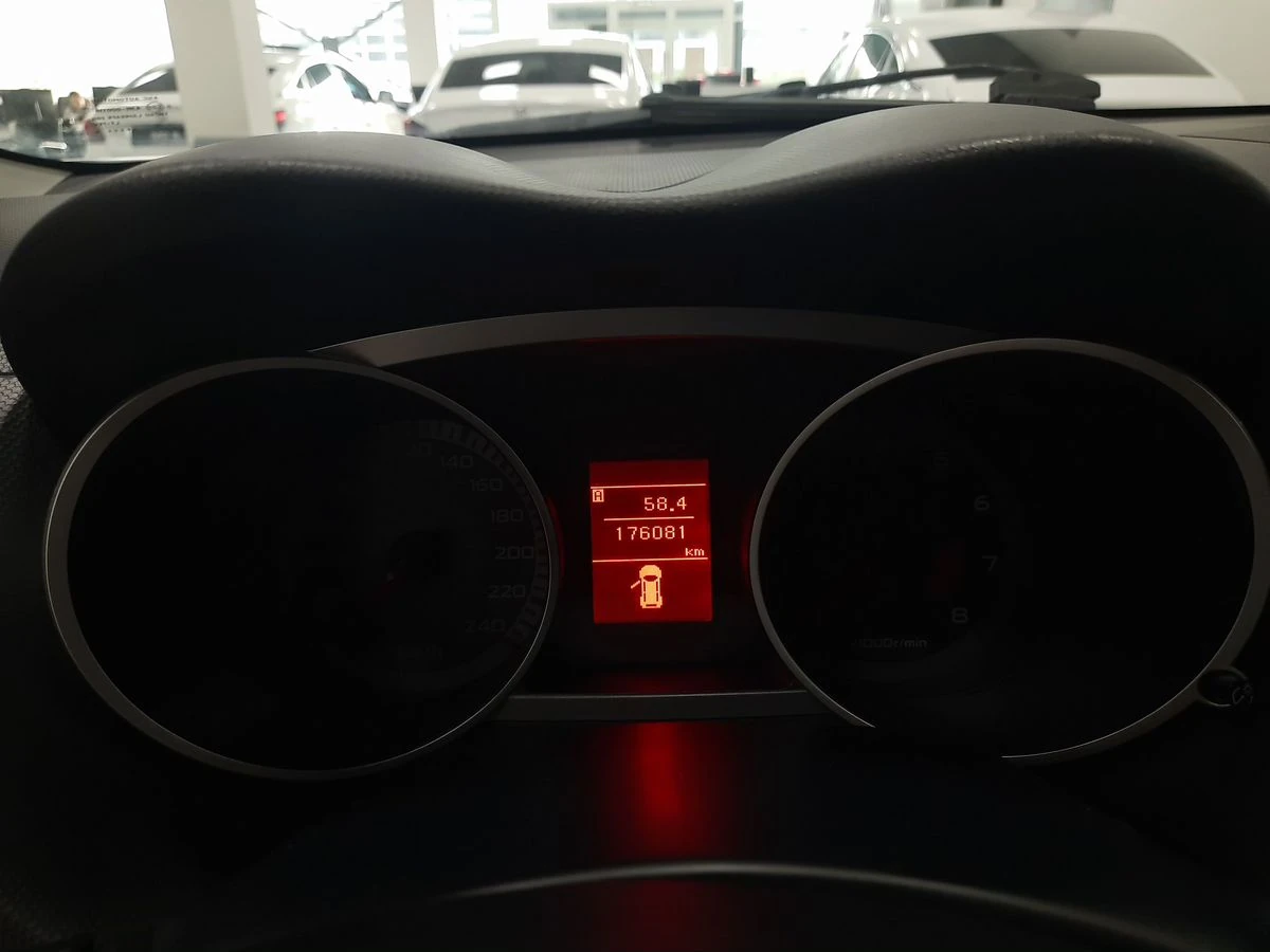 Mitsubishi Outlander, 2008г, полный привод, вариатор