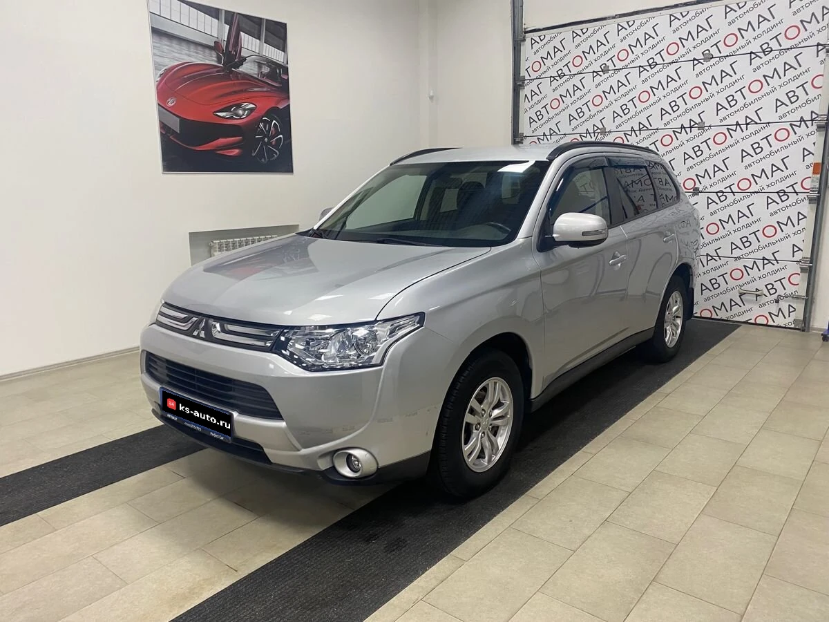 Mitsubishi Outlander, 2013г, полный привод, вариатор
