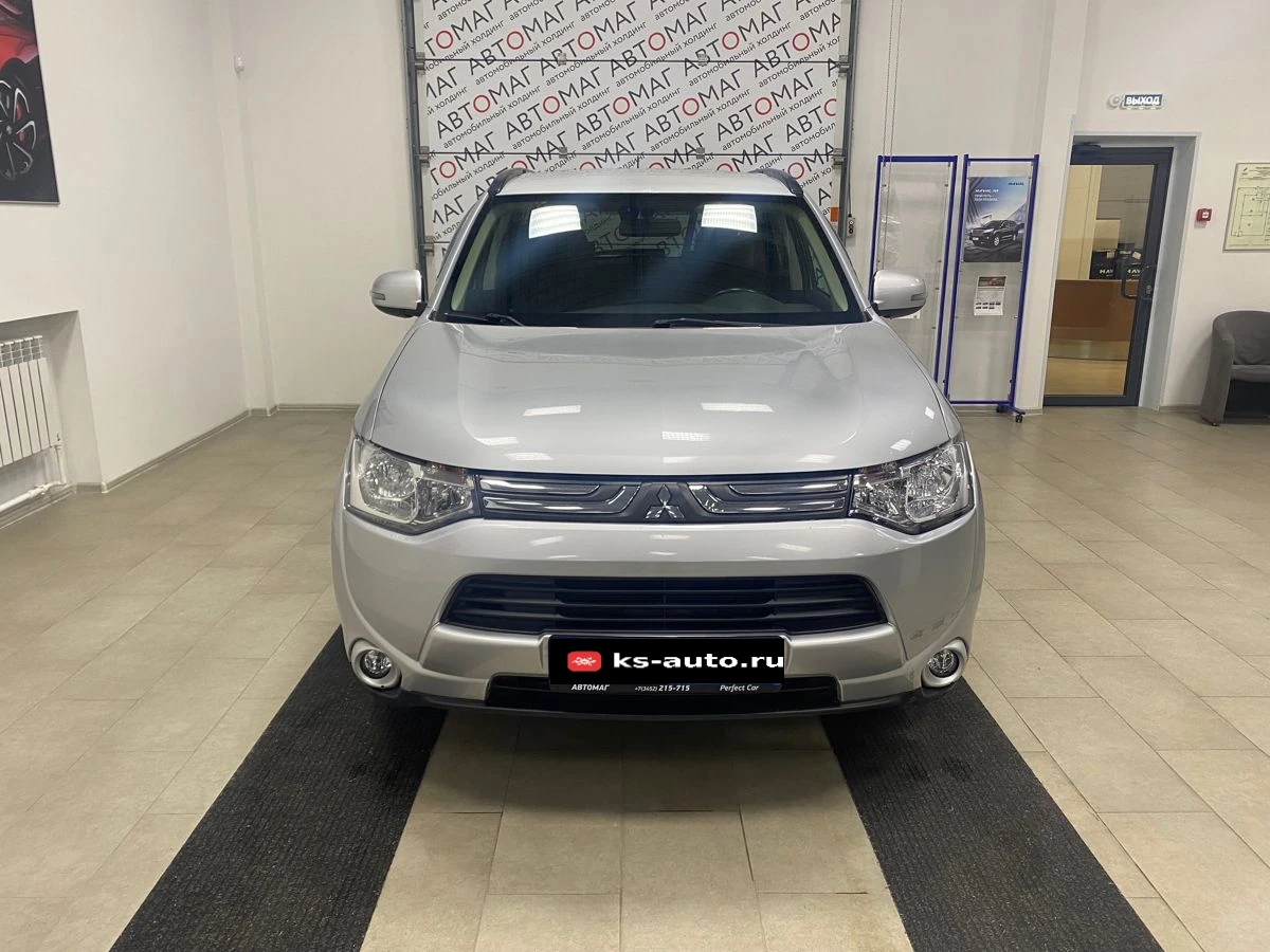 Mitsubishi Outlander, 2013г, полный привод, вариатор