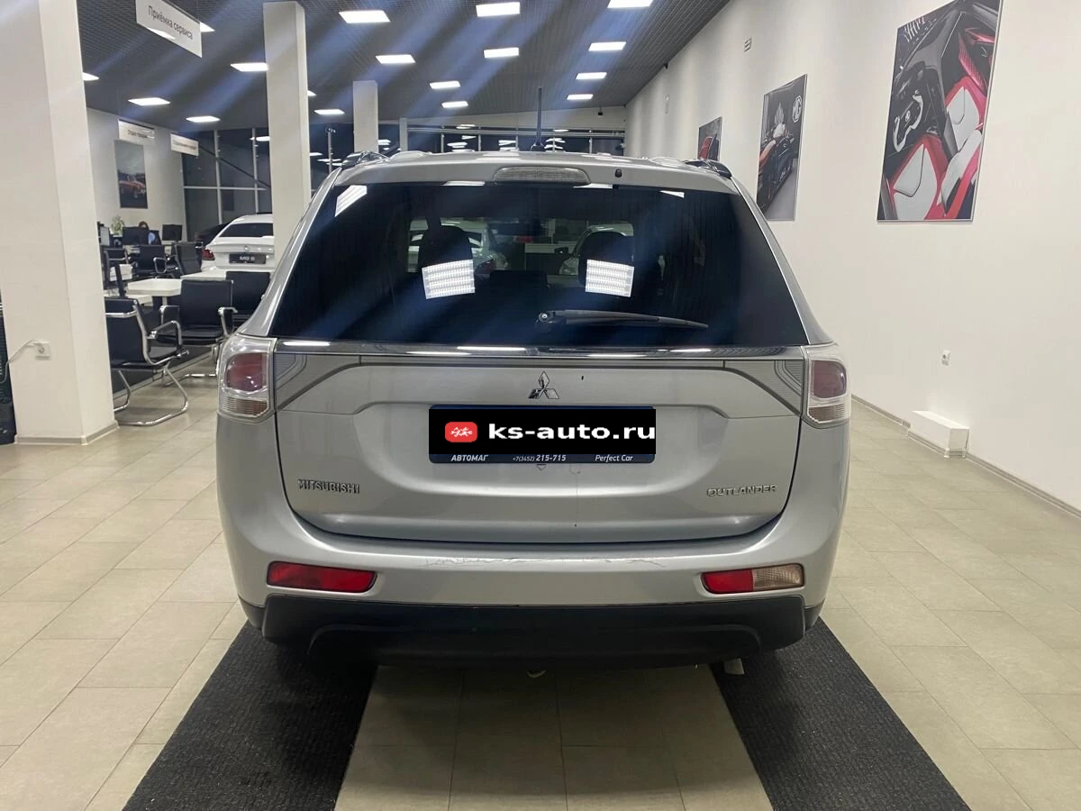 Mitsubishi Outlander, 2013г, полный привод, вариатор