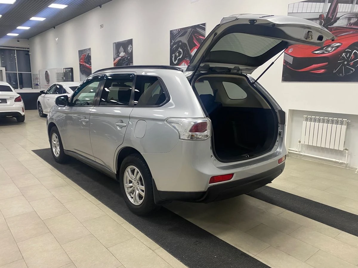 Mitsubishi Outlander, 2013г, полный привод, вариатор