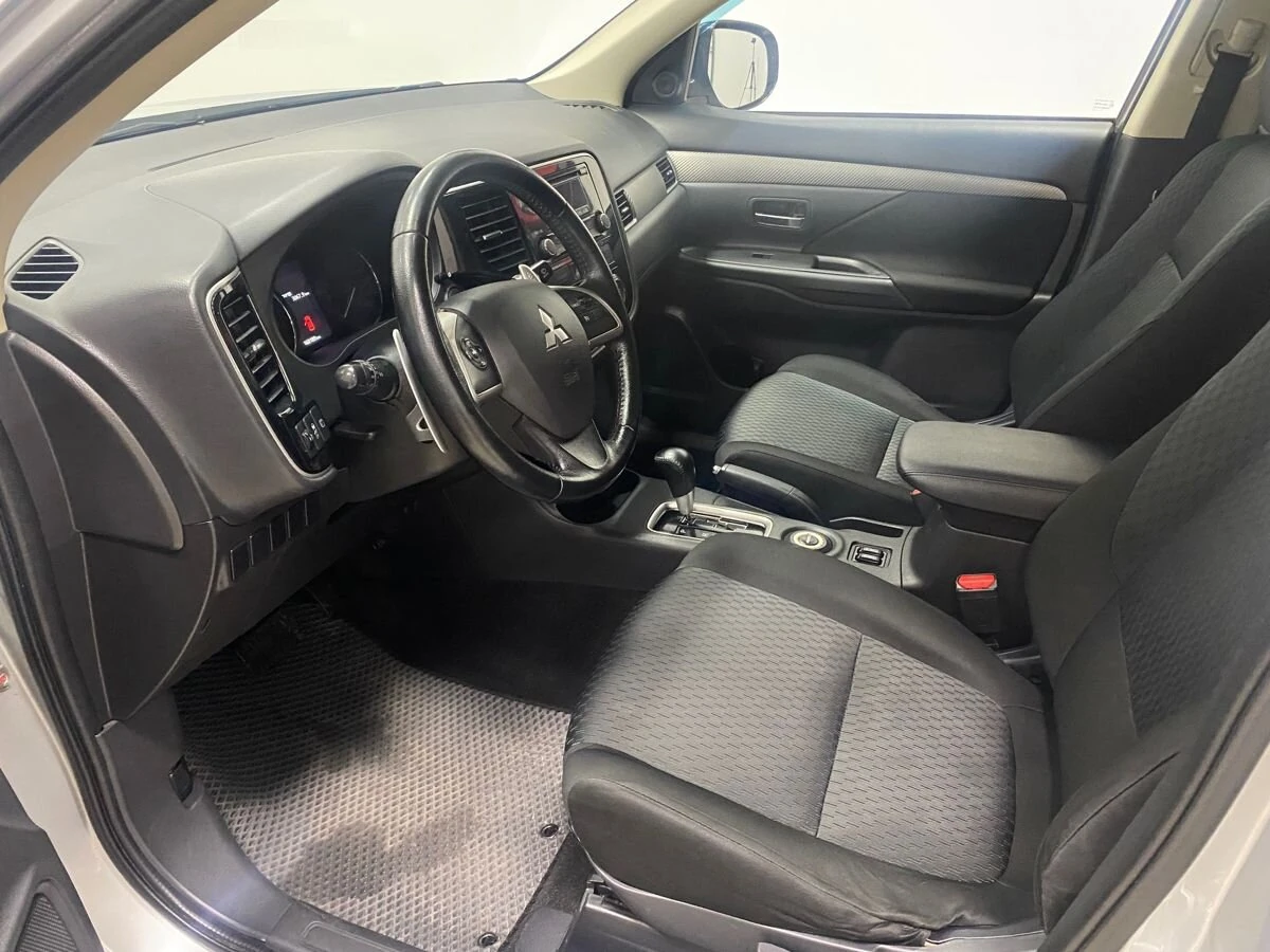 Mitsubishi Outlander, 2013г, полный привод, вариатор