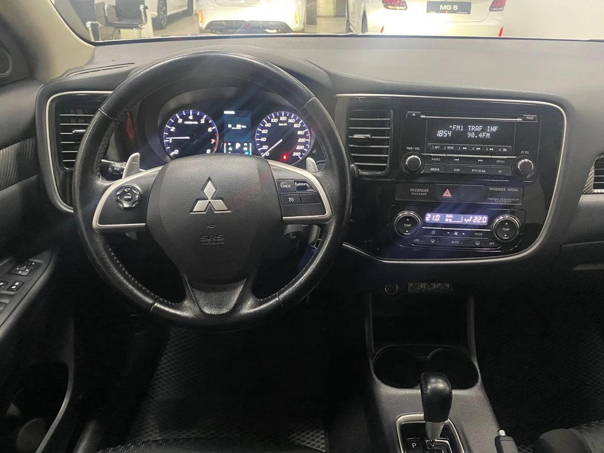 Mitsubishi Outlander, 2013г, полный привод, вариатор