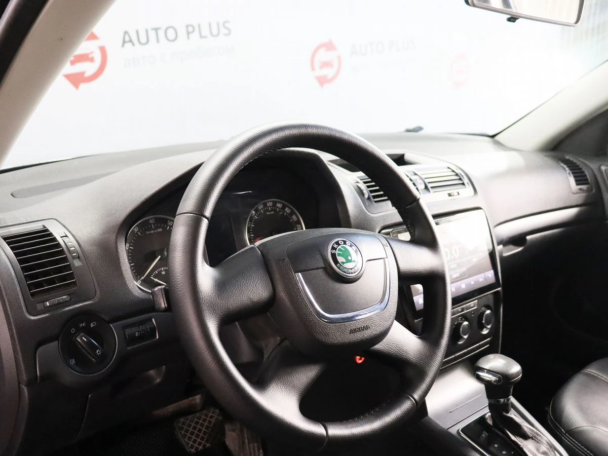 Skoda Octavia, 2010г, передний привод, автомат