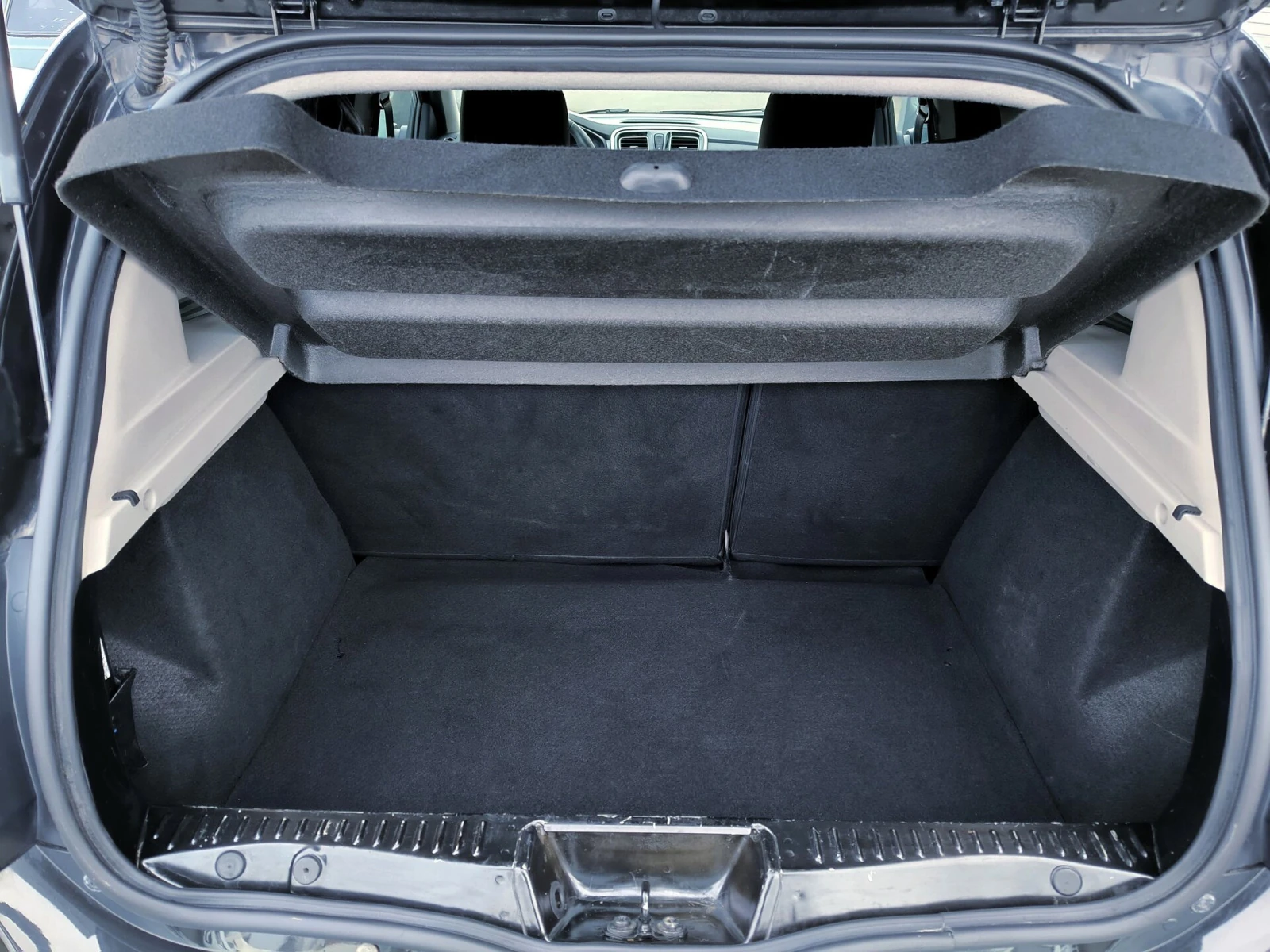 Renault Sandero, 2016г, передний привод, механика