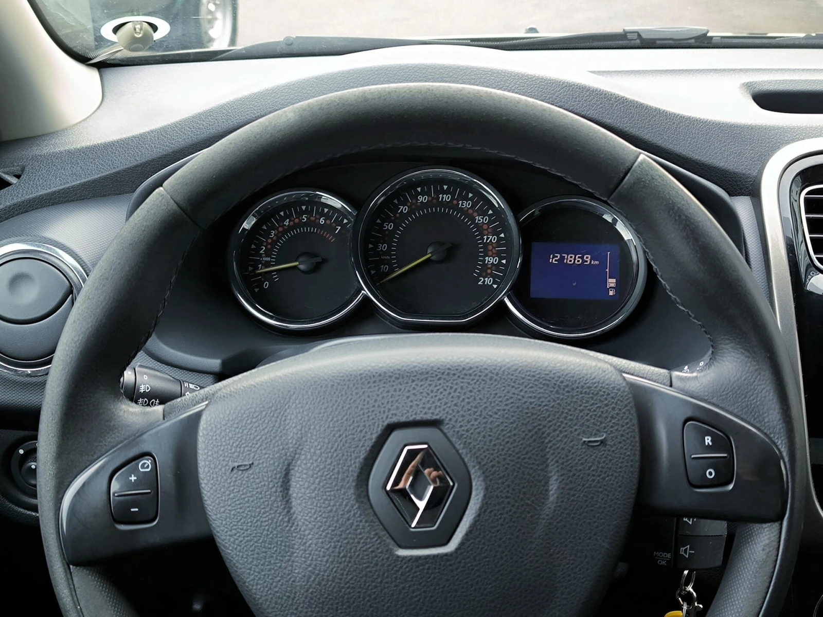 Renault Sandero, 2016г, передний привод, механика