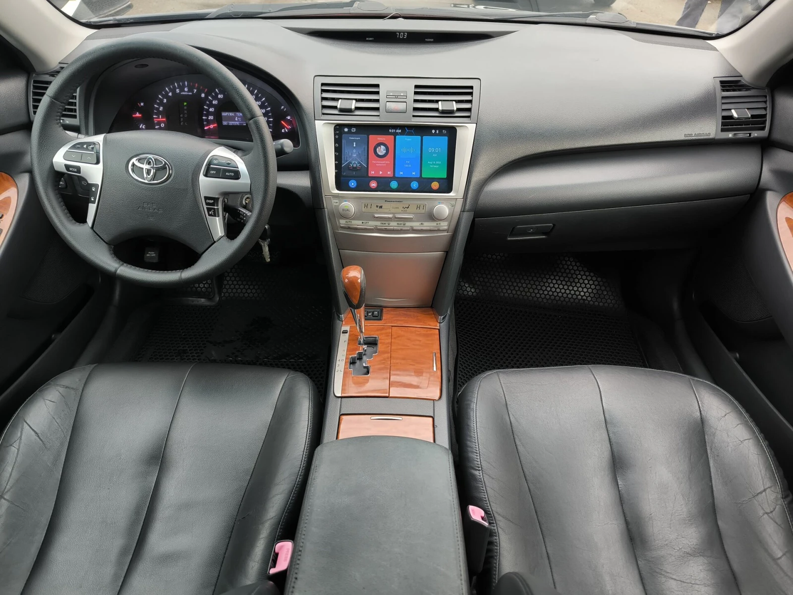 Toyota Camry, 2010г, передний привод, автомат