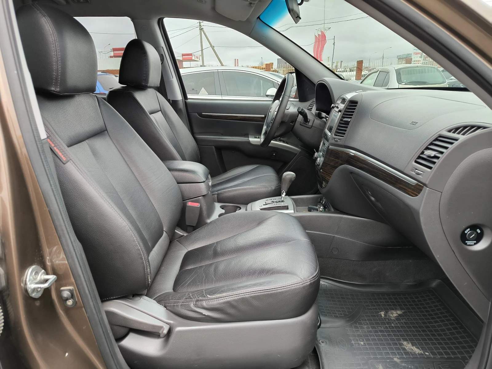 Hyundai Santa Fe, 2011г, полный привод, автомат