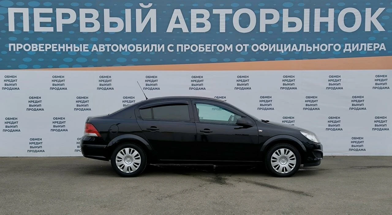 Opel Astra, 2010г, передний привод, механика