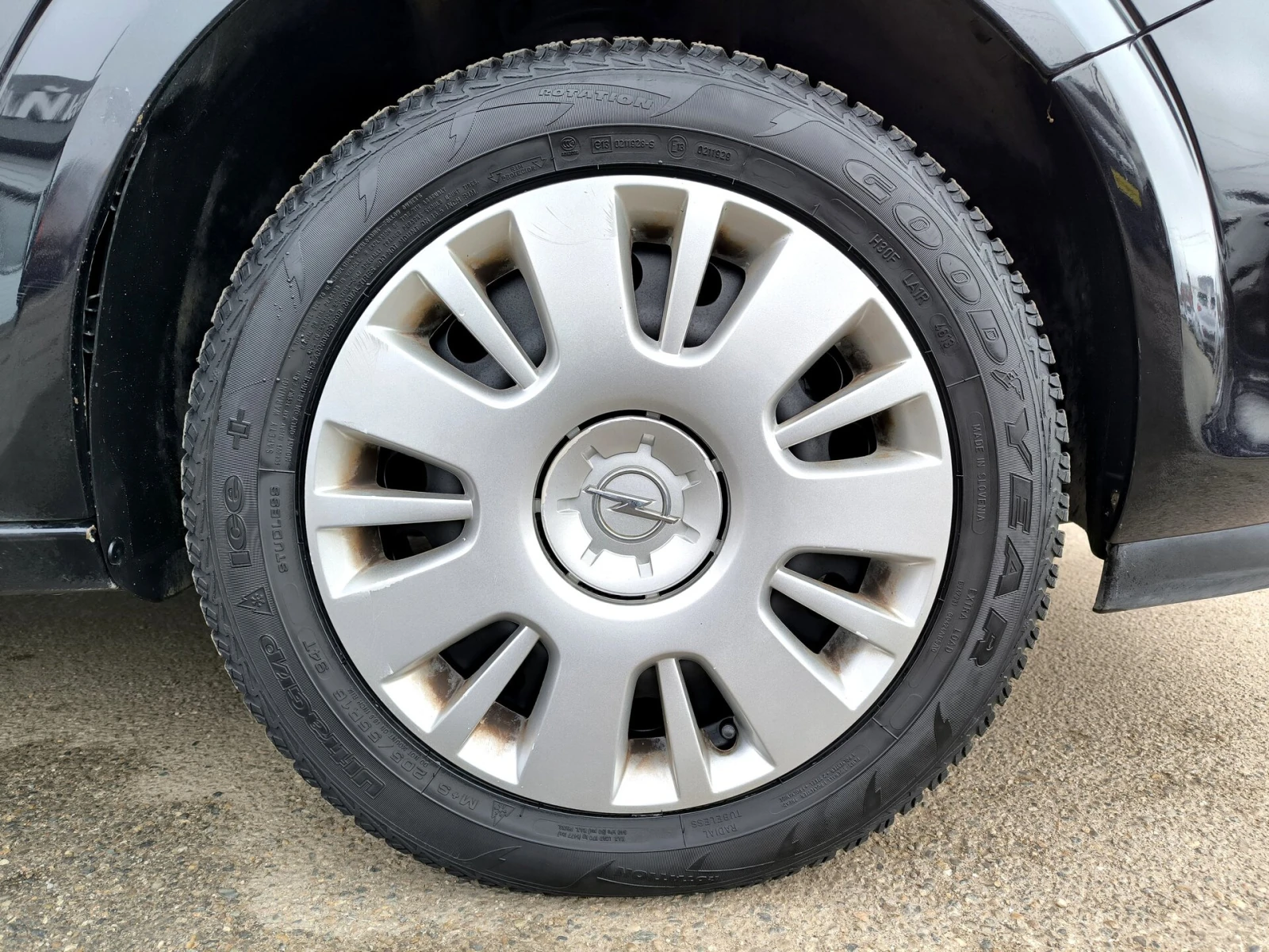 Opel Astra, 2010г, передний привод, механика