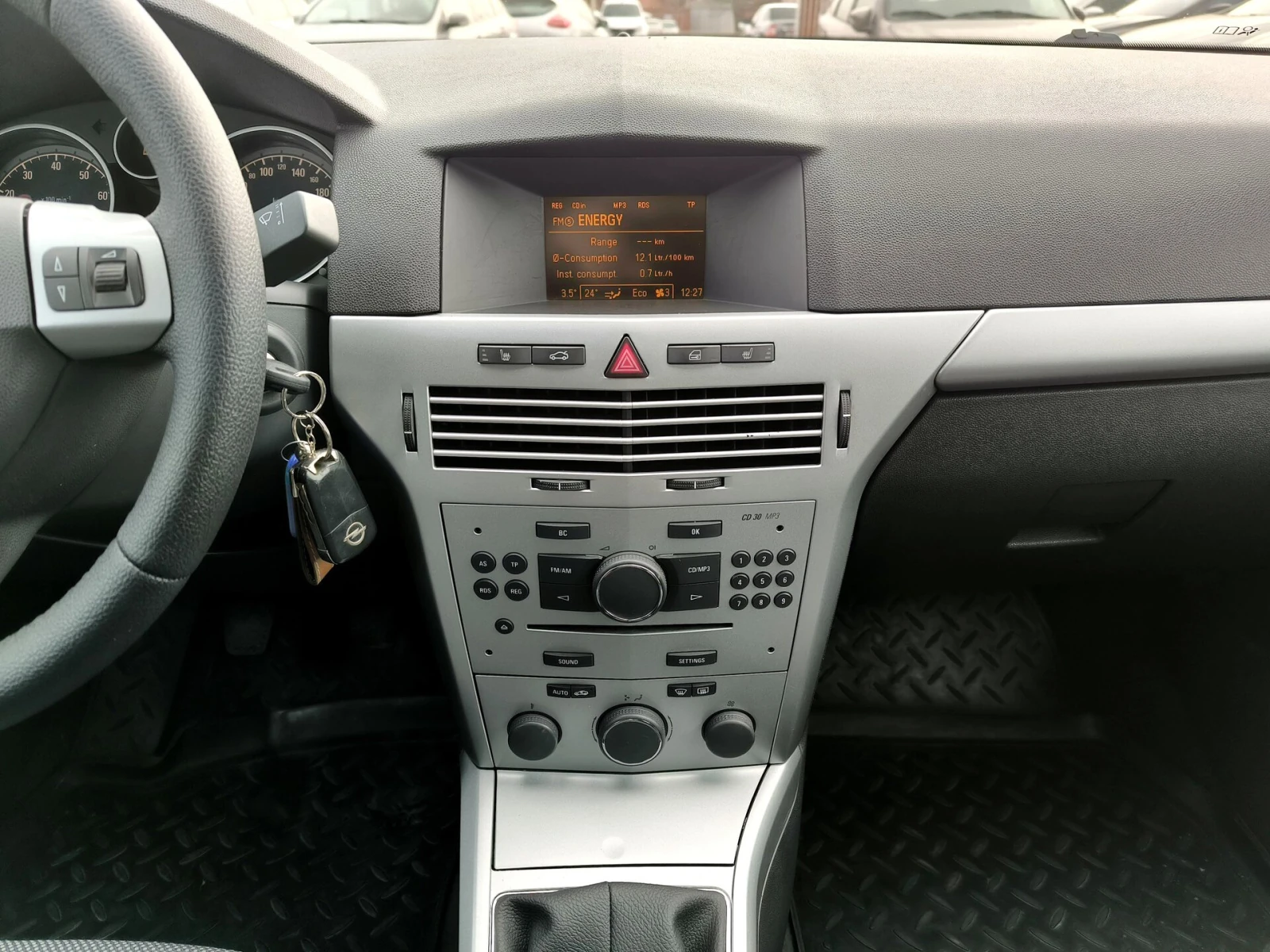 Opel Astra, 2010г, передний привод, механика