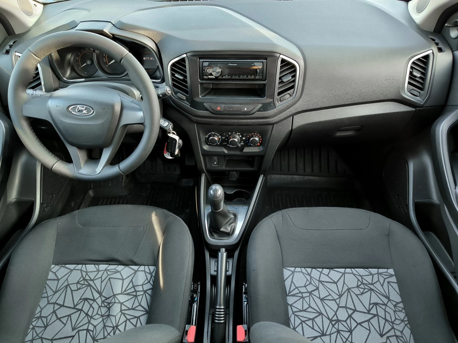 Lada (ВАЗ) XRAY, 2020г, передний привод, механика