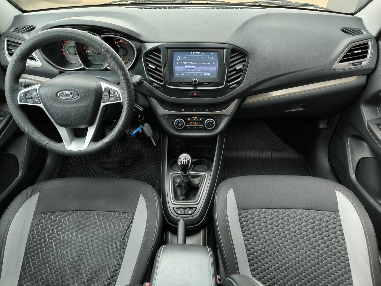 Lada (ВАЗ) Vesta, 2019г, передний привод, механика