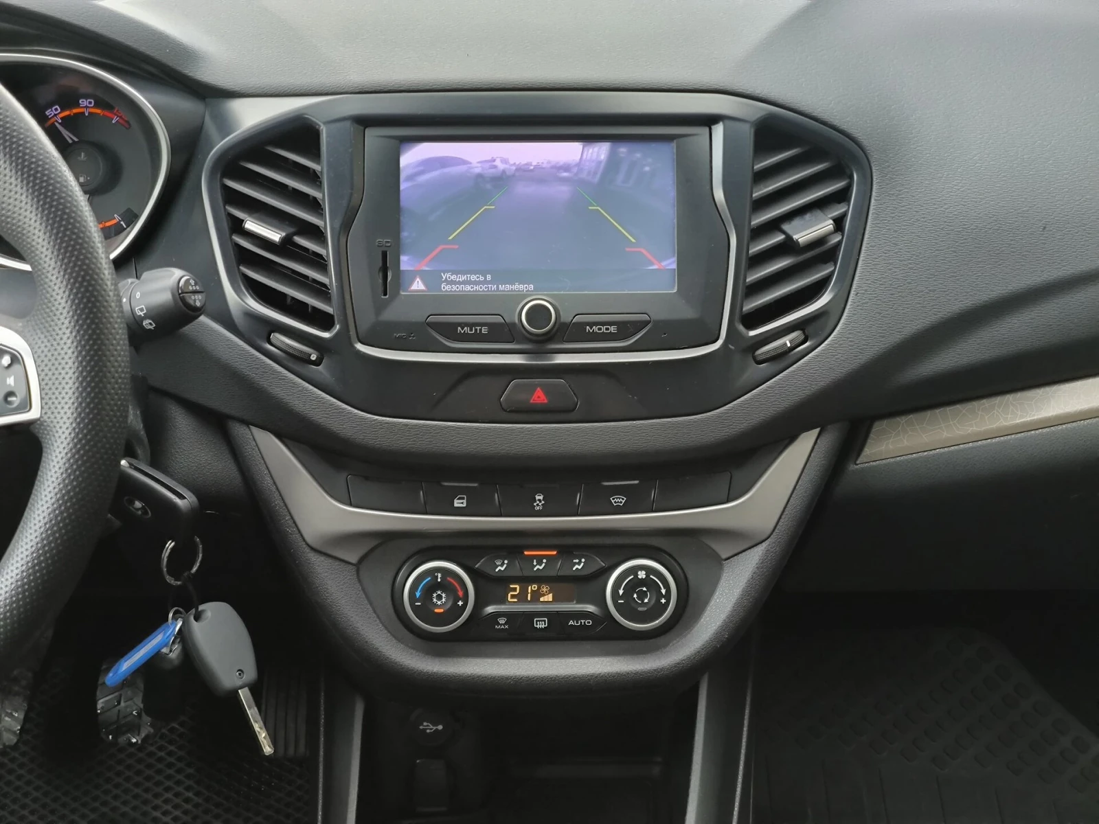 Lada (ВАЗ) Vesta, 2019г, передний привод, механика