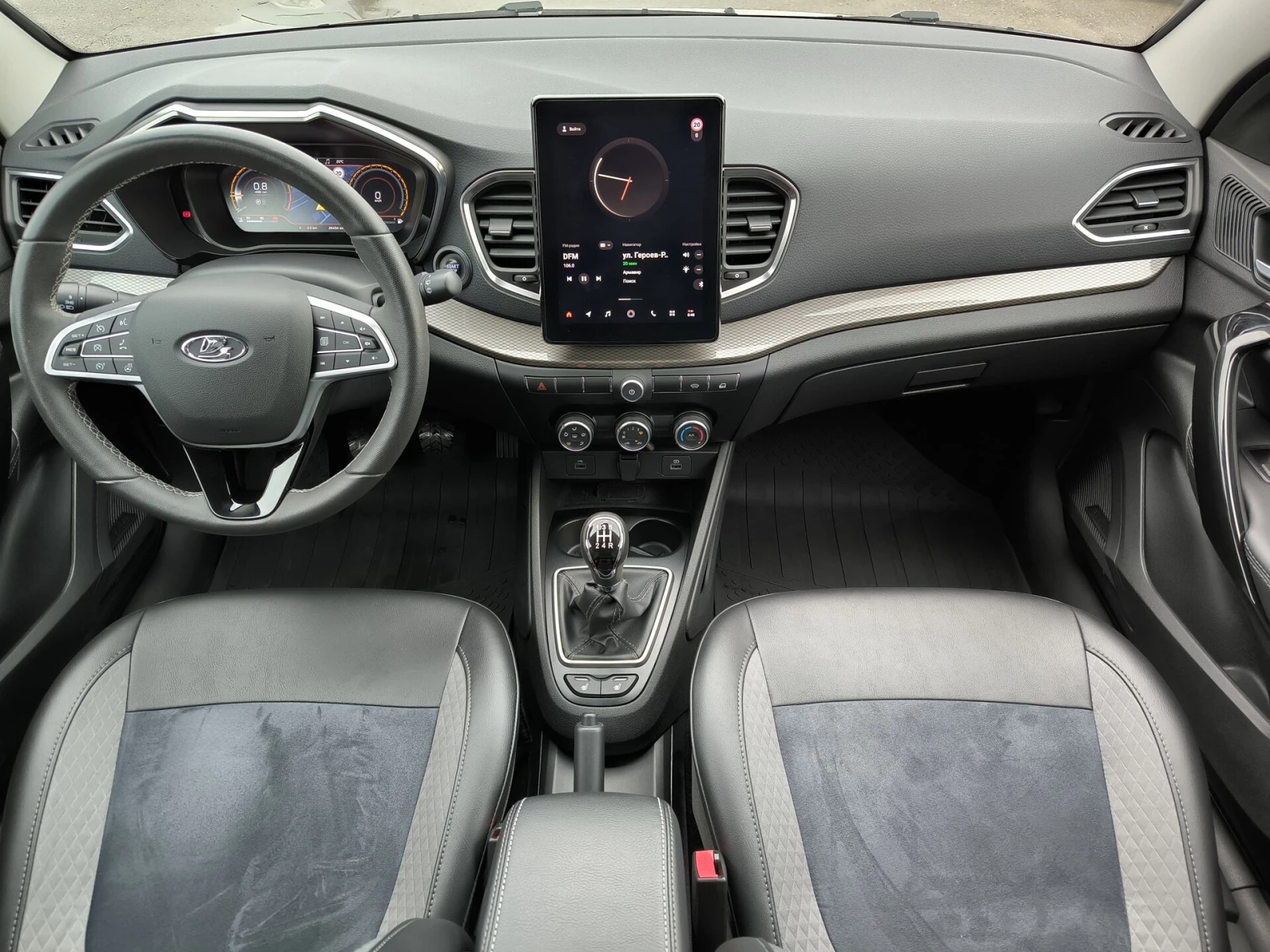 Lada (ВАЗ) Vesta, 2023г, передний привод, механика