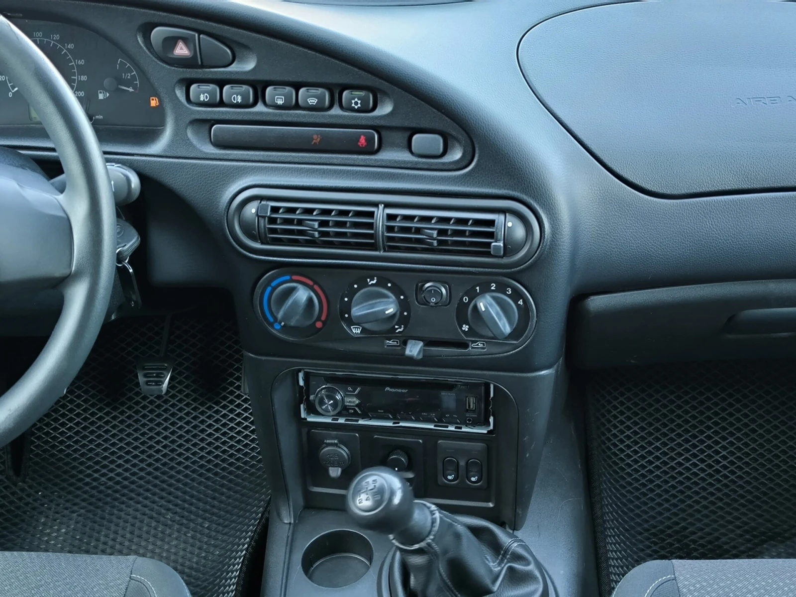 Chevrolet Niva, 2018г, полный привод, механика