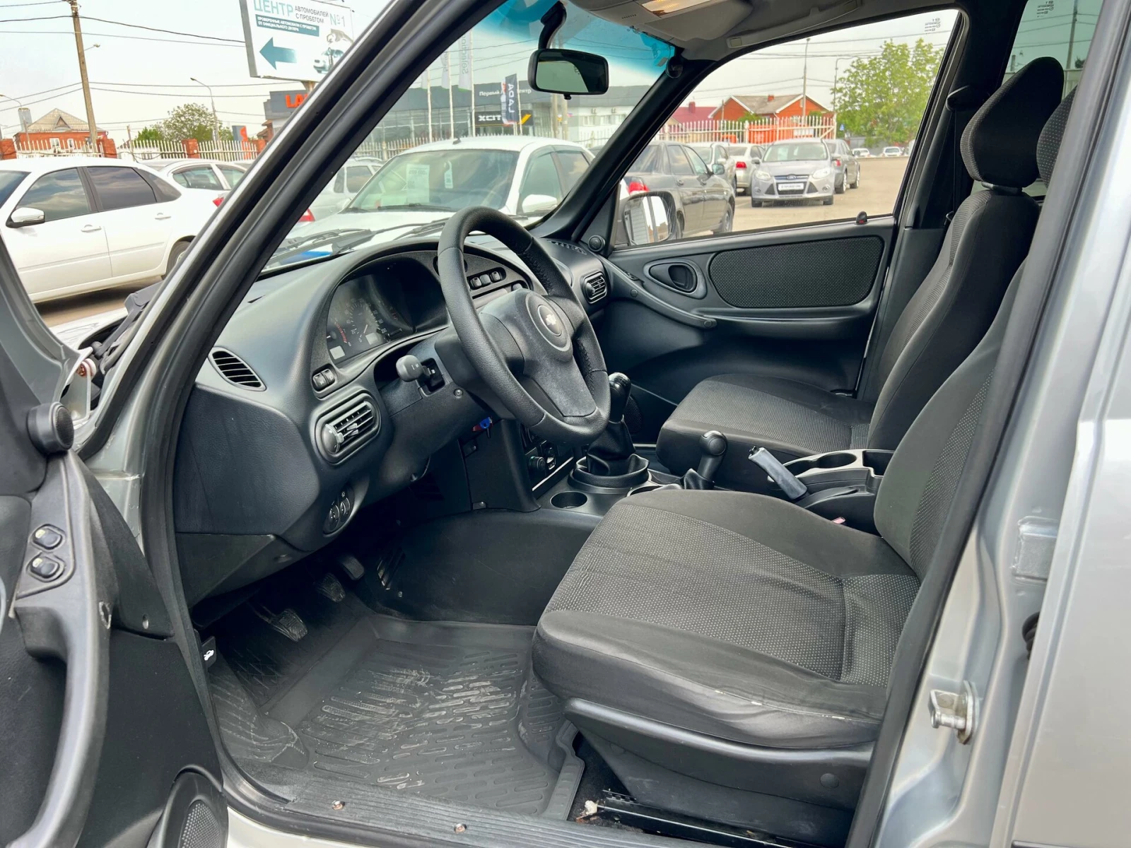 Chevrolet Niva, 2010г, полный привод, механика