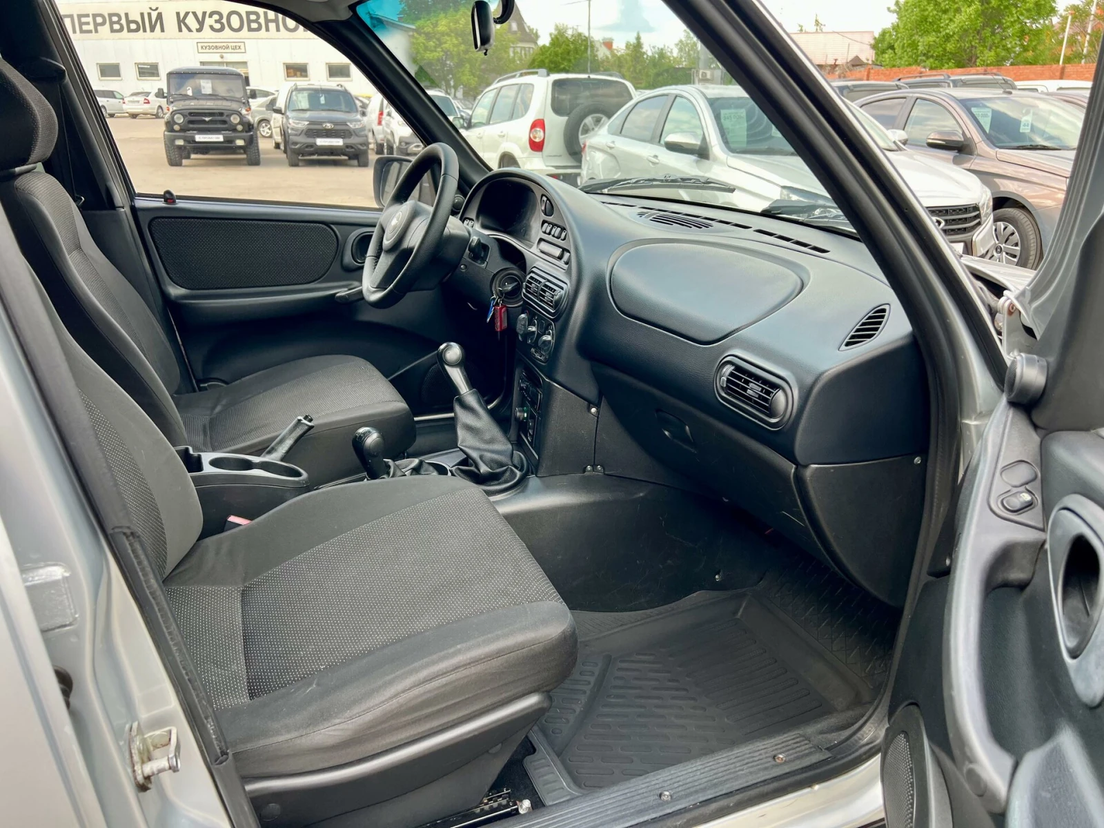 Chevrolet Niva, 2010г, полный привод, механика