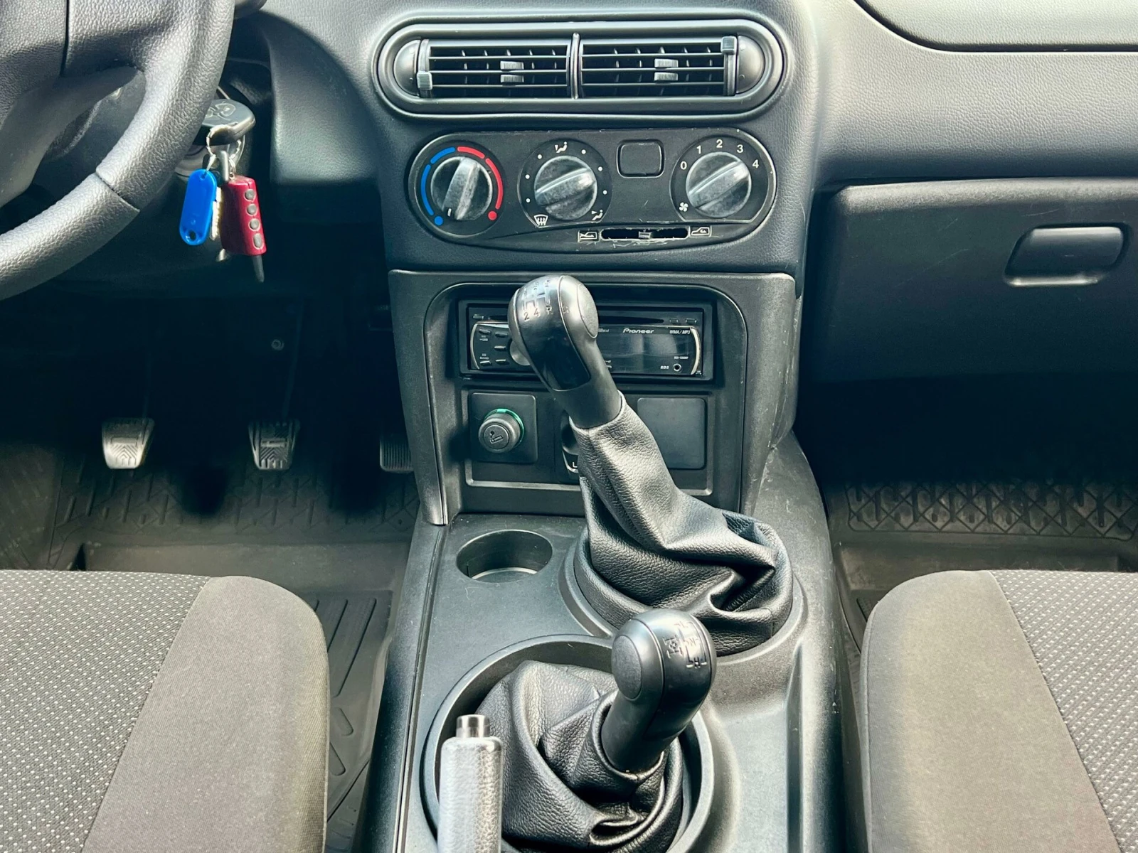 Chevrolet Niva, 2010г, полный привод, механика