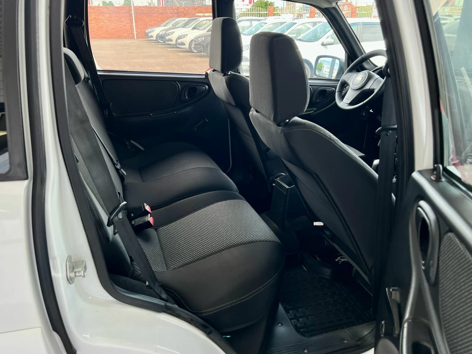 Chevrolet Niva, 2016г, полный привод, механика