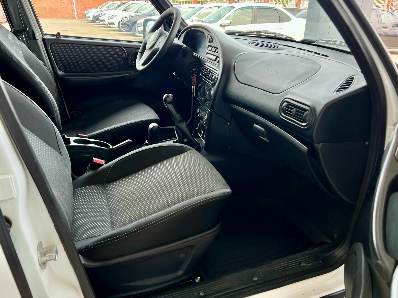 Chevrolet Niva, 2016г, полный привод, механика