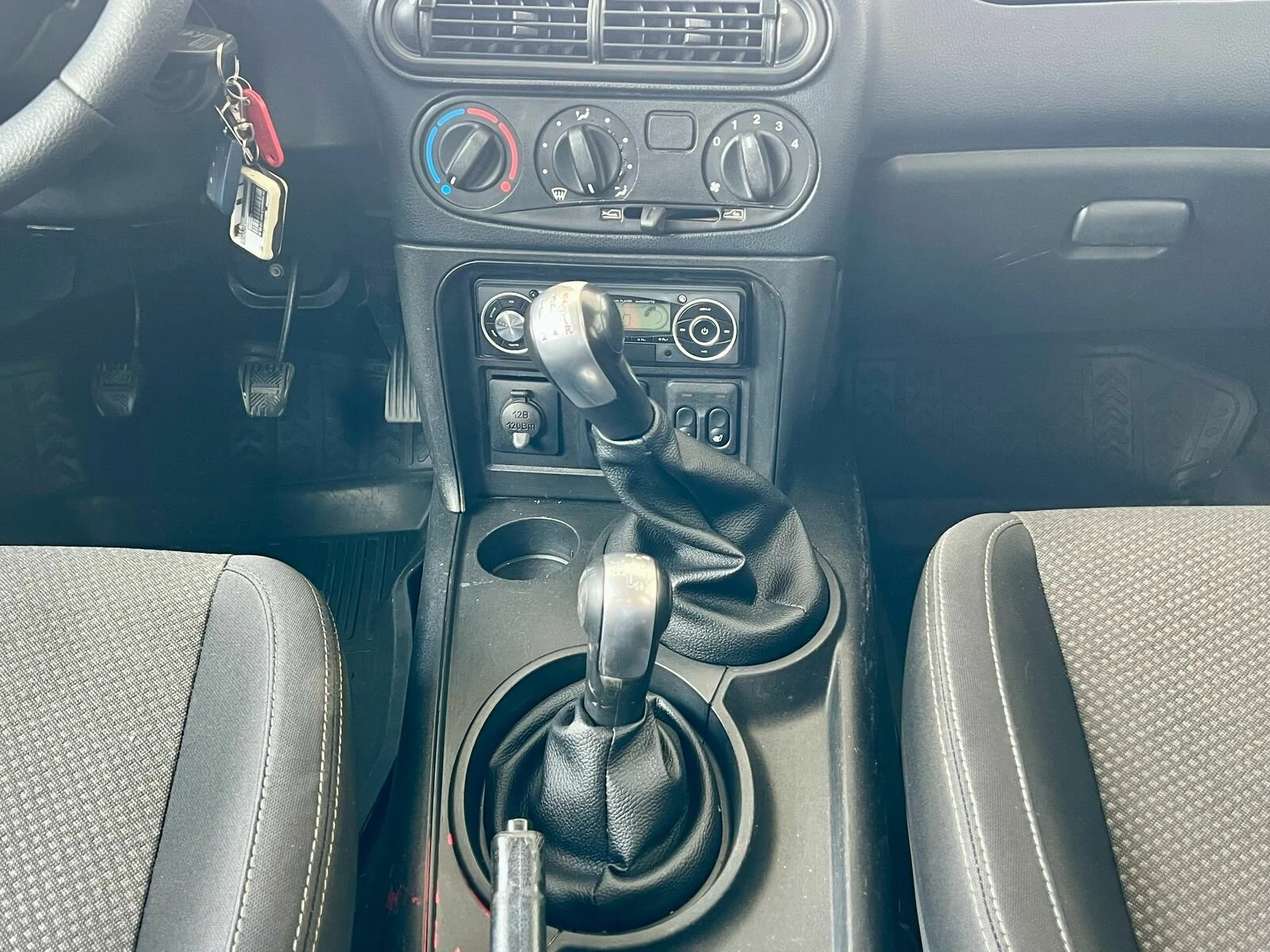 Chevrolet Niva, 2016г, полный привод, механика