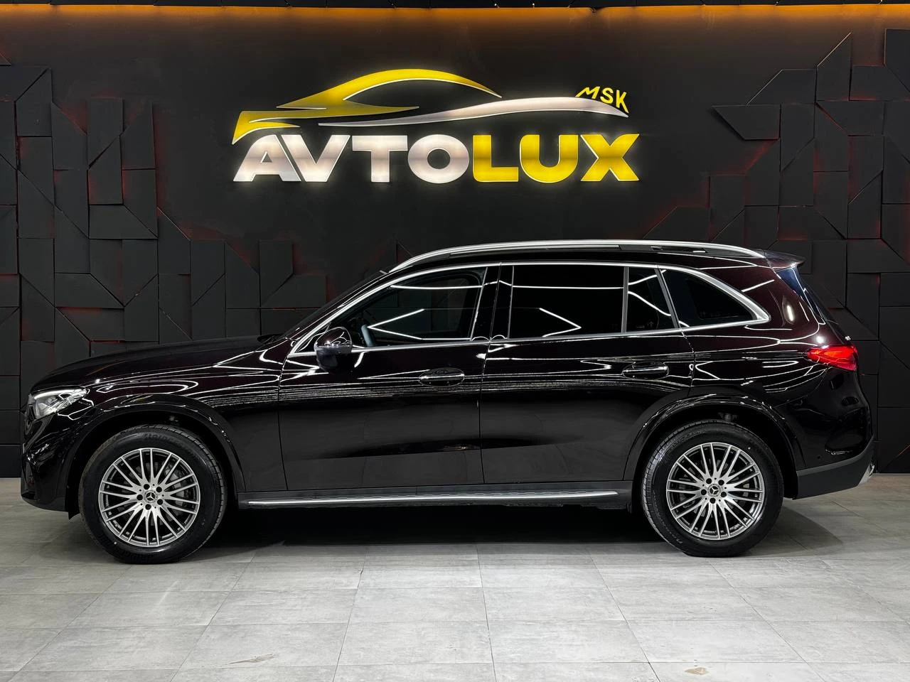 Mercedes-Benz GLC, 2023г, полный привод, автомат