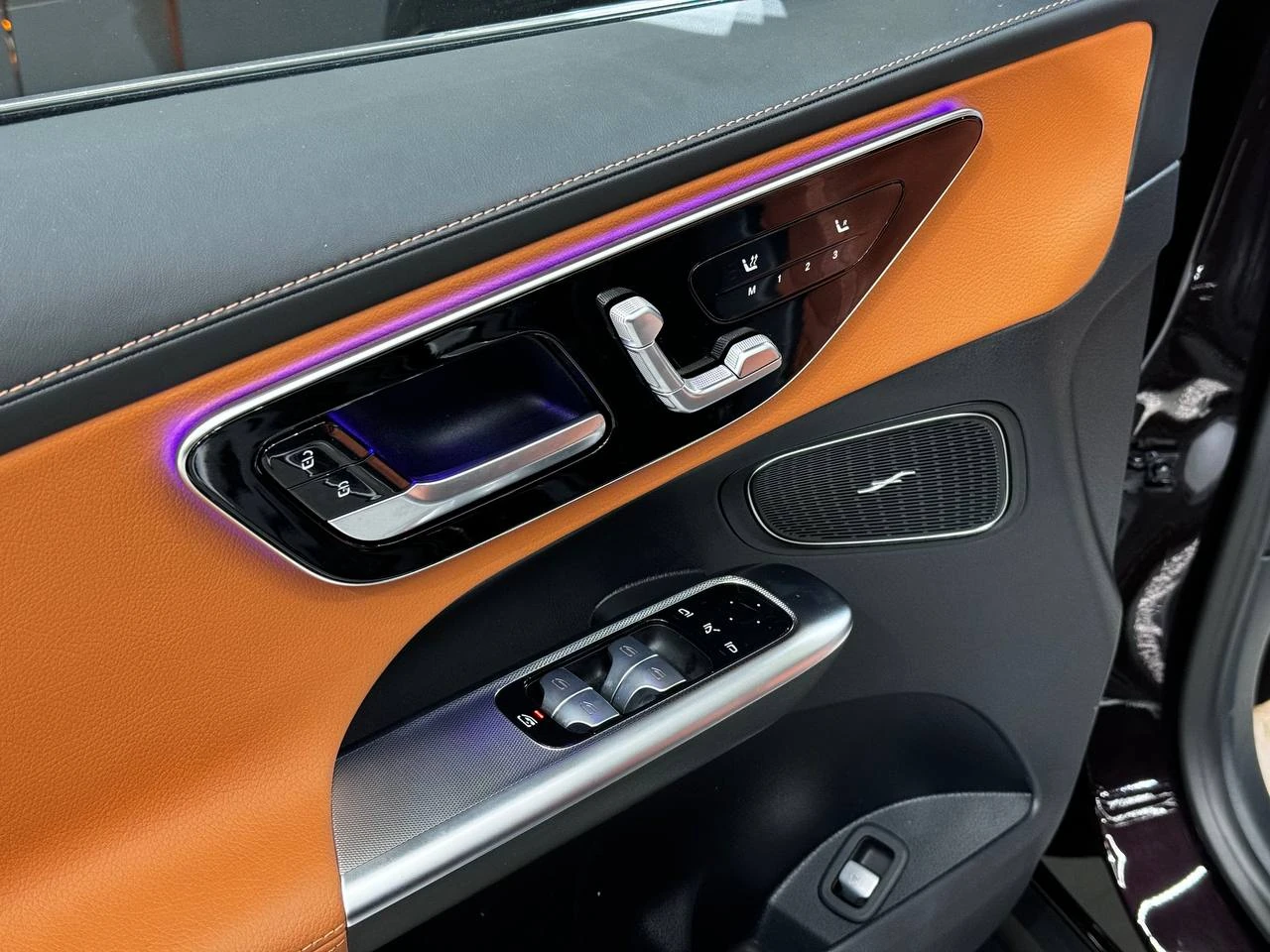 Mercedes-Benz GLC, 2023г, полный привод, автомат