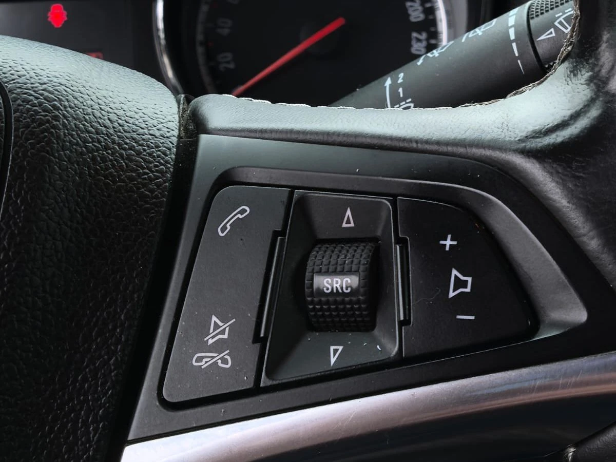 Opel Mokka, 2013г, передний привод, механика