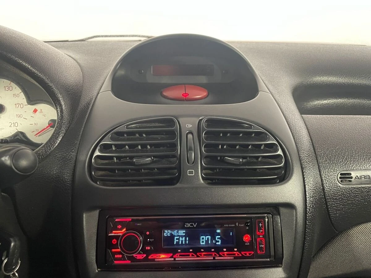 Peugeot 206, 2007г, передний привод, механика