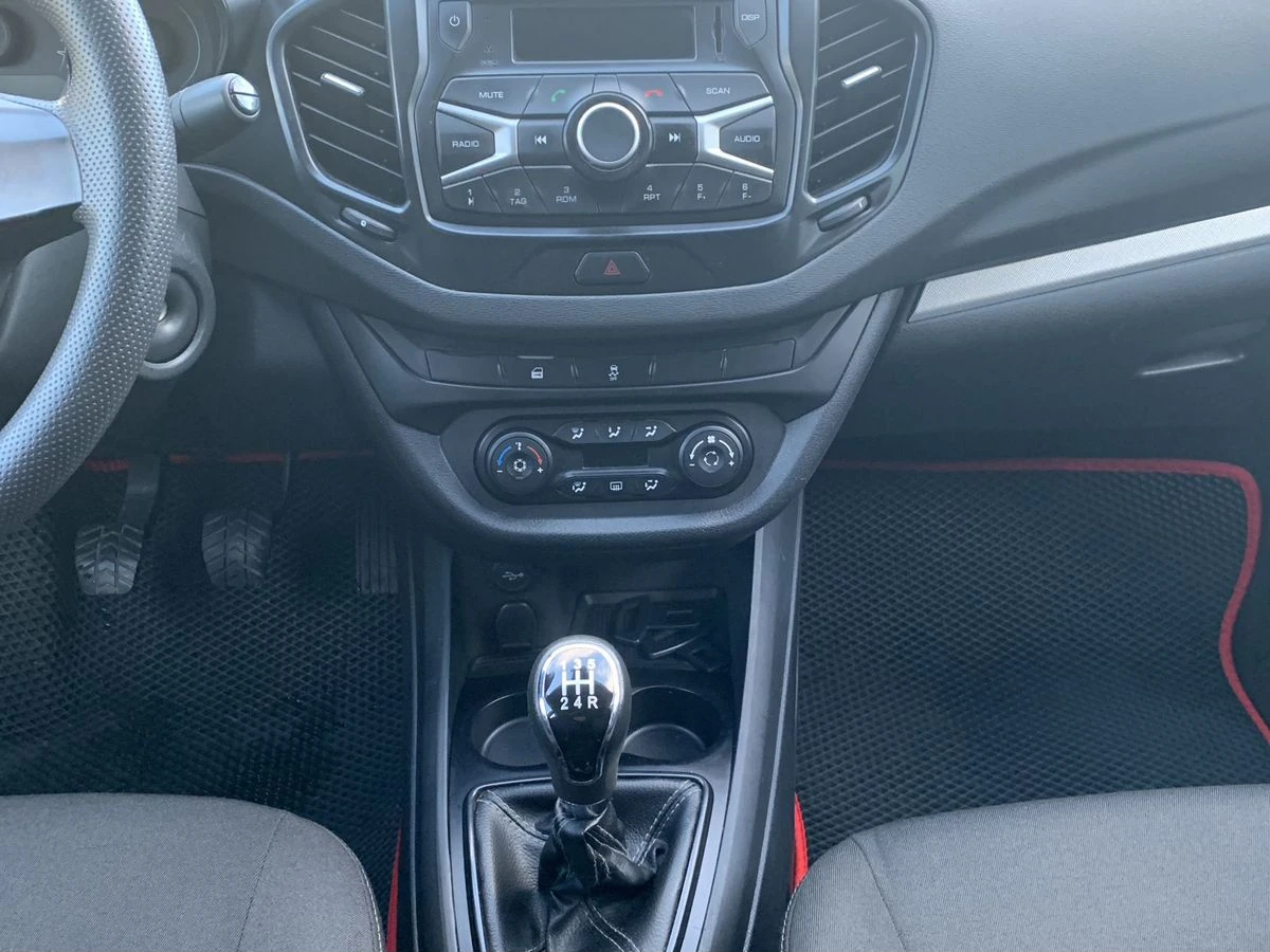 Lada (ВАЗ) Vesta, 2016г, передний привод, механика