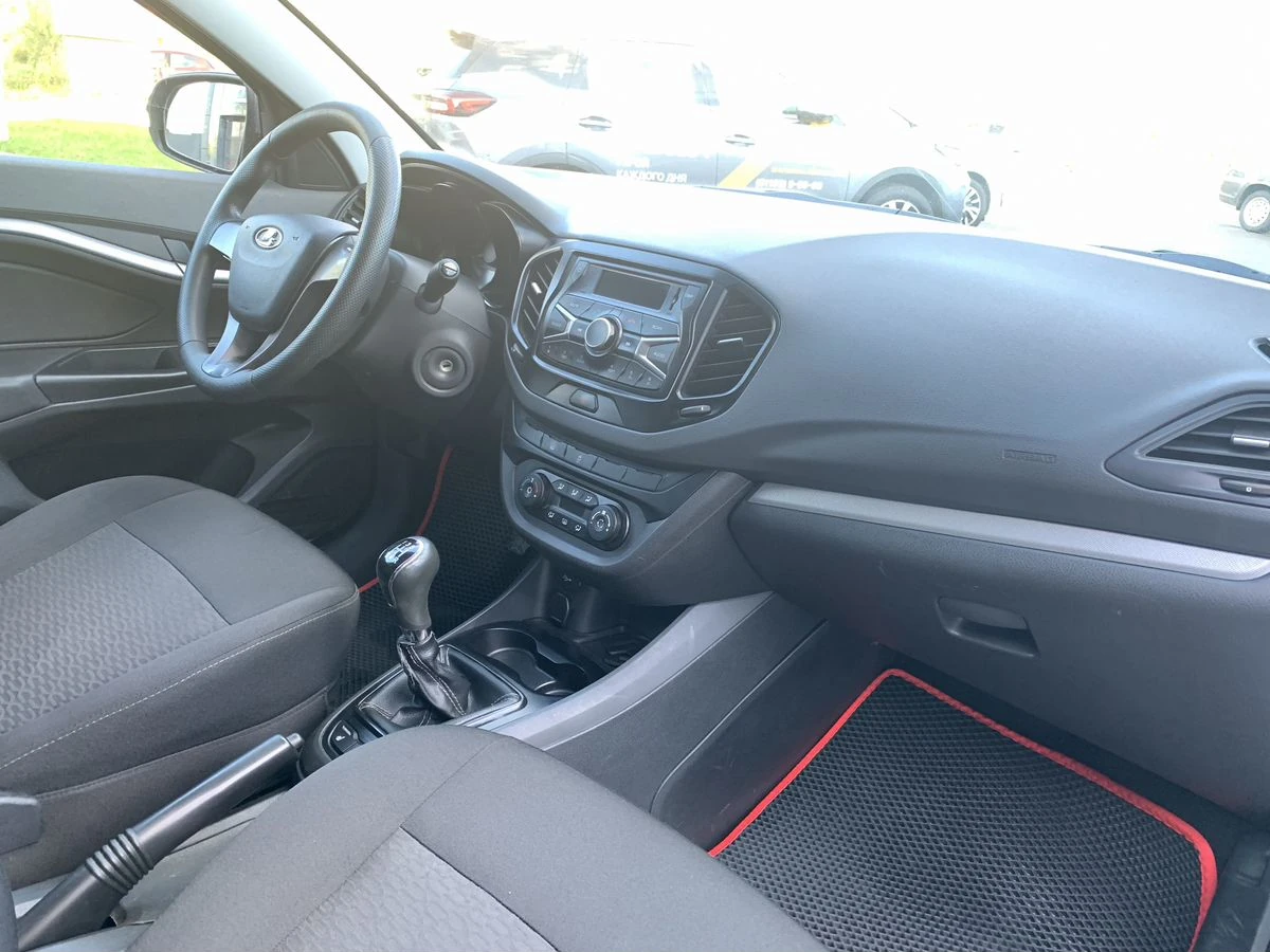 Lada (ВАЗ) Vesta, 2016г, передний привод, механика