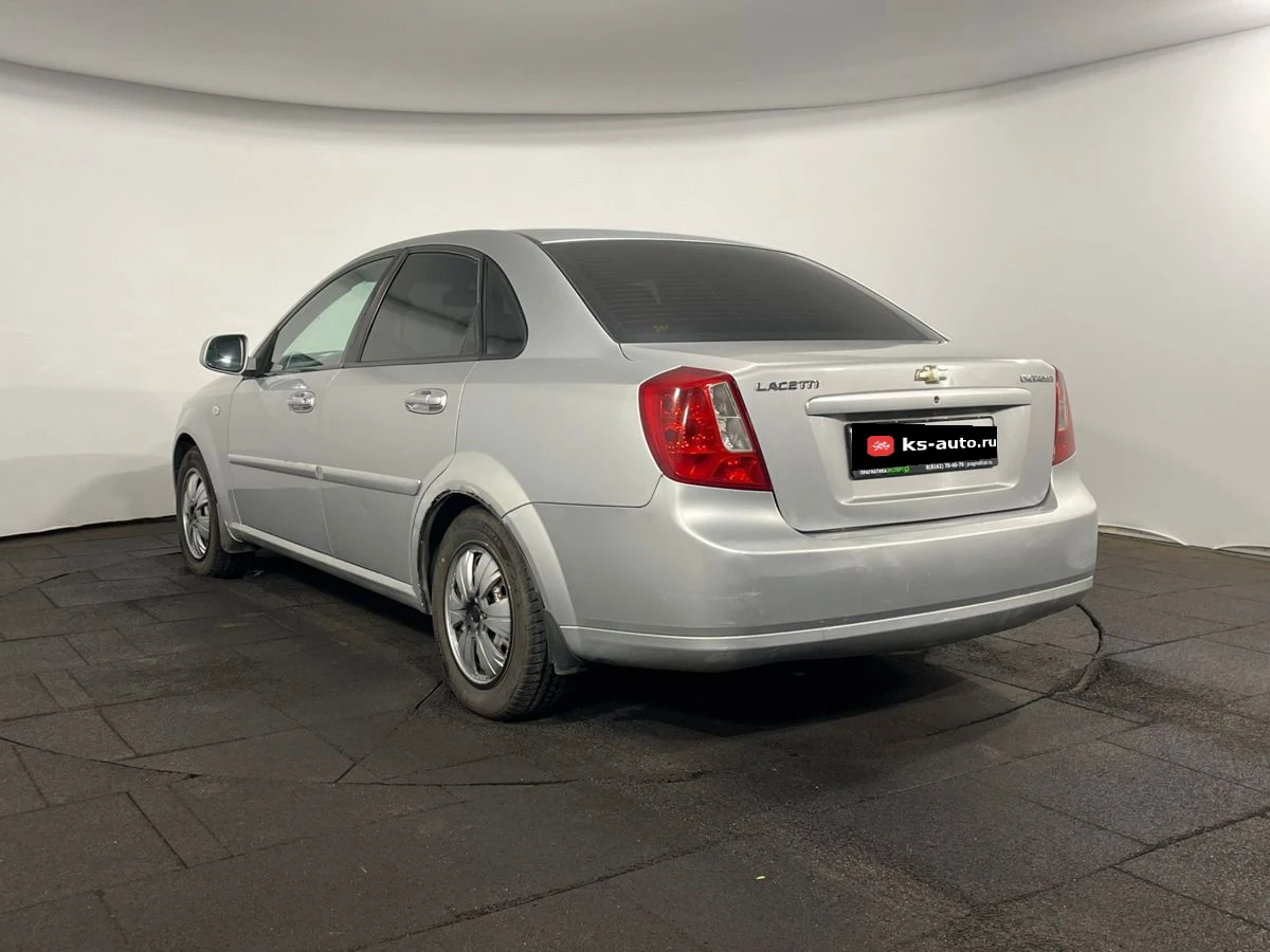 Chevrolet Lacetti, 2010г, передний привод, механика