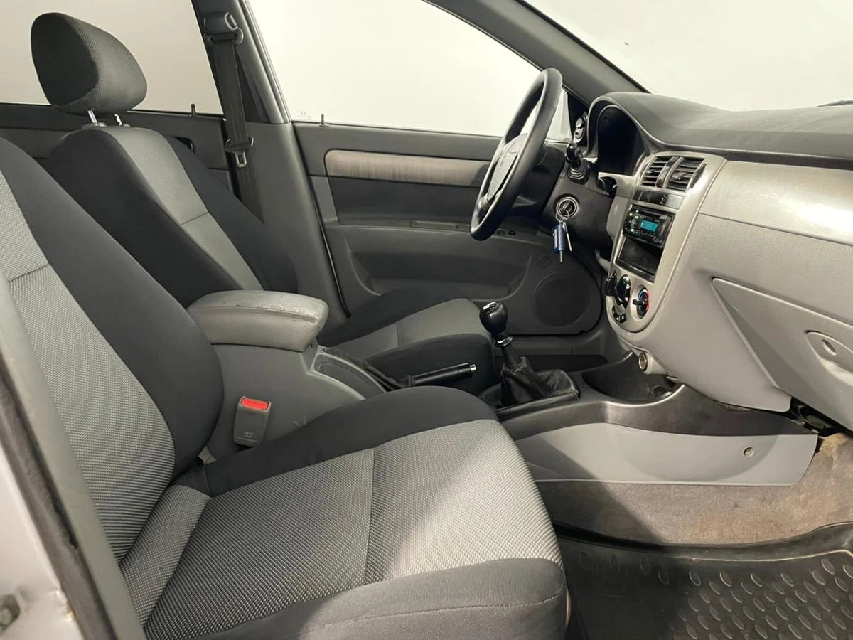 Chevrolet Lacetti, 2010г, передний привод, механика