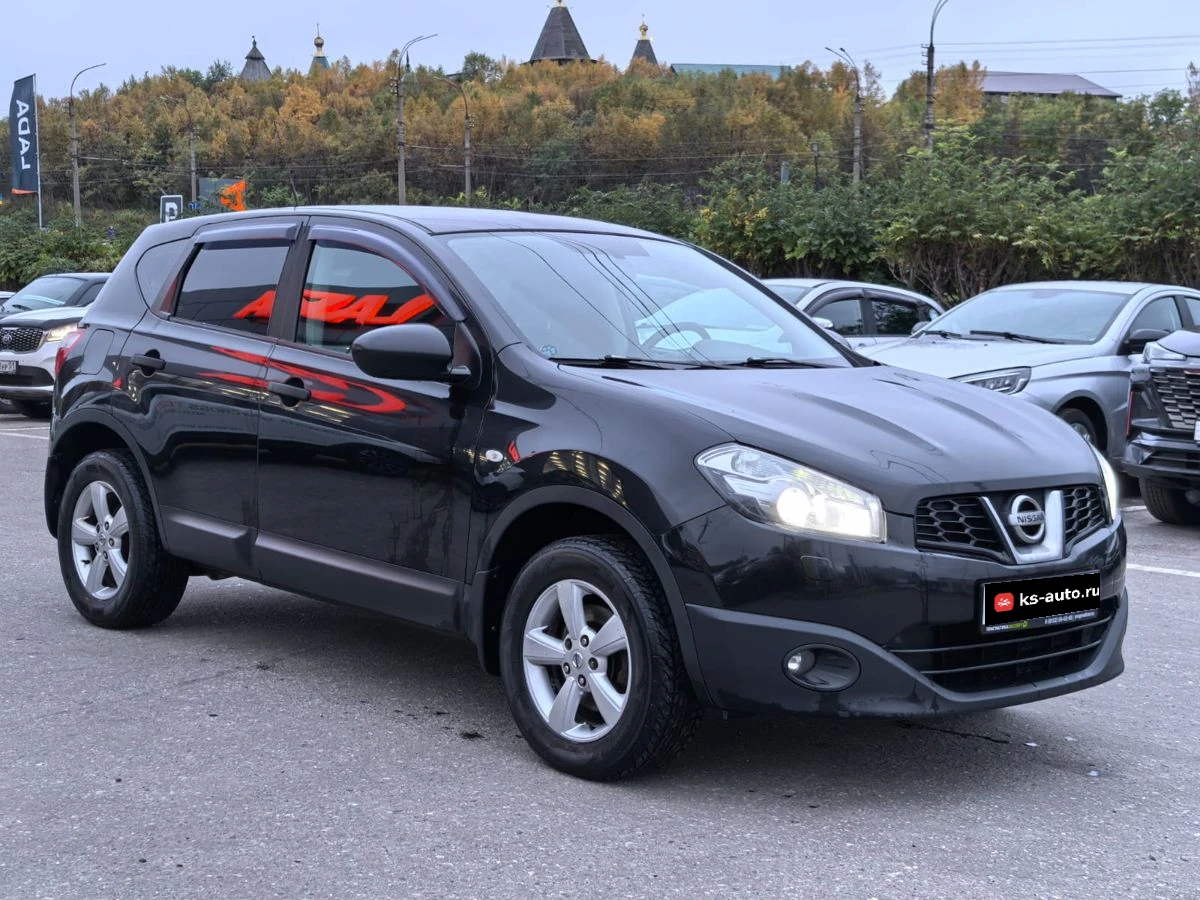 Nissan Qashqai, 2010г, передний привод, механика
