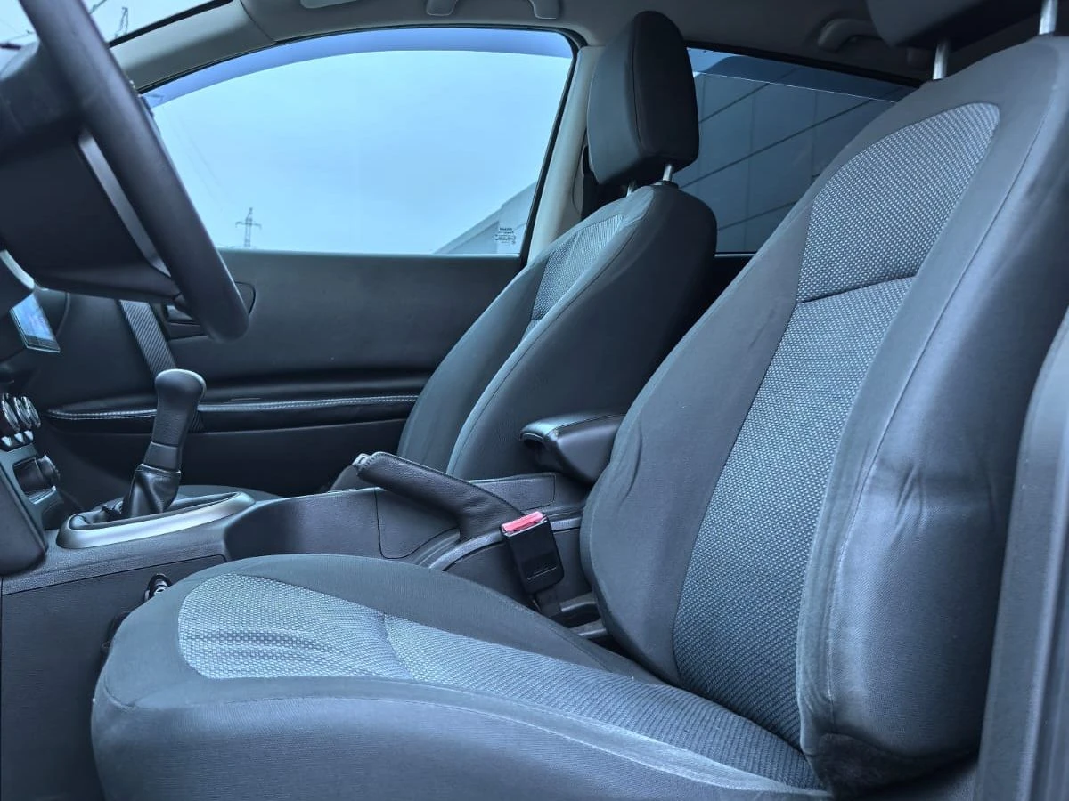 Nissan Qashqai, 2010г, передний привод, механика