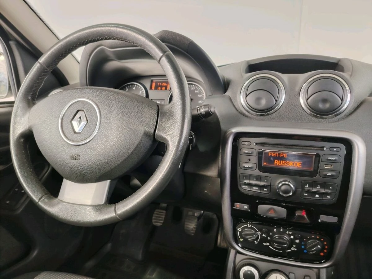 Renault Duster, 2013г, полный привод, механика