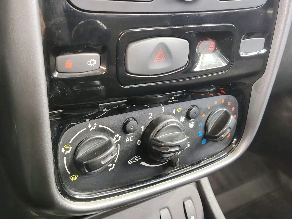 Renault Duster, 2013г, полный привод, механика